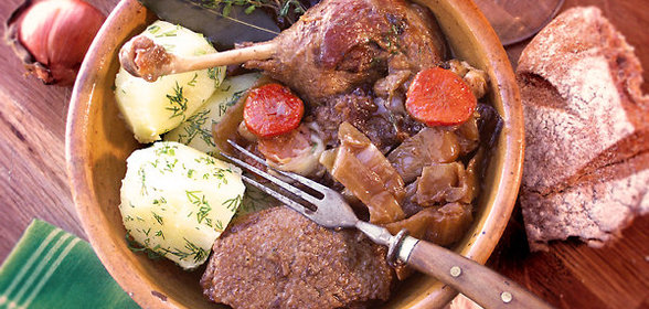 Утка по-деревенски с квашеной капустой