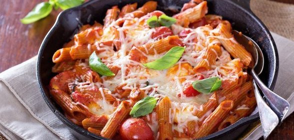 Паста с цукини, томатами и базиликом