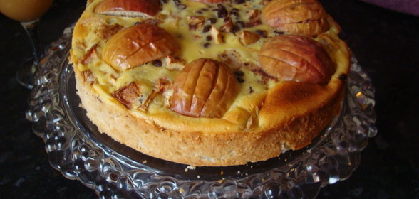 Сметанный пирог с яблоками