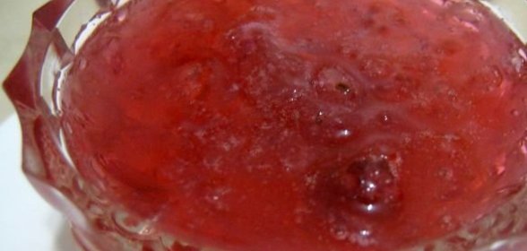 Плов из цыпленка с чесноком, корицей и миндальными орешками