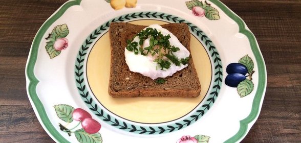 Тост с яйцом пашот