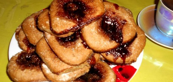 Коржики с вареньем