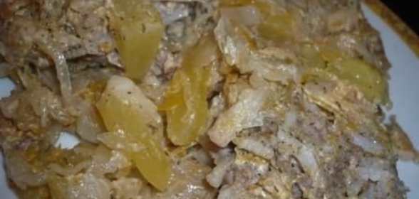 Ёжики в овощах и сливочно - томатном соусе
