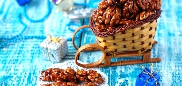 Грецкие орехи в пряной глазури