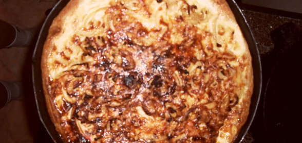 Киш с пасхальными яйцами