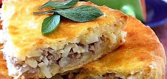 Пирог с мясом и картофелем