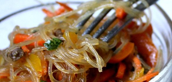 Фунчоза с болгарским перцем