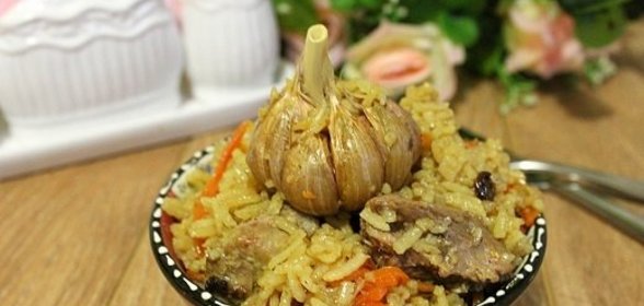 Рис со свининой в мультиварке