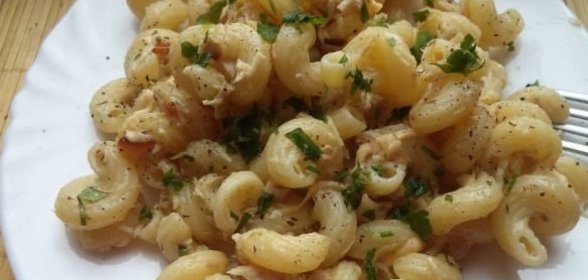 Макароны по-флотски с курицей и сыром