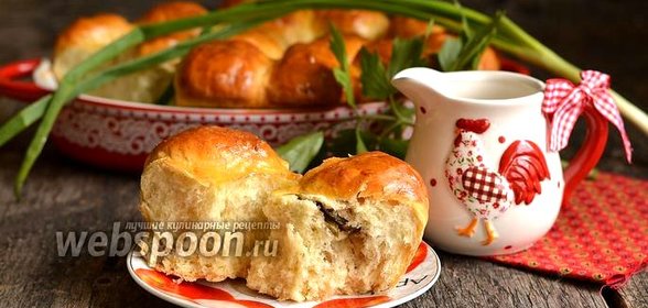Пирожки с консервированным горошком, рисом и сардинами