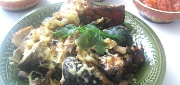 Скумбрия в сотейнике с куркумой и мускатным орехом