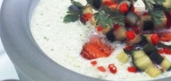 Пирог со штрейзелем и вишневым вареньем