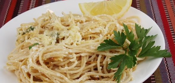 Макароны под сливочным соусом