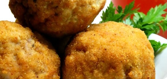 Яйца по‑шотландски с перепелиными яйцами