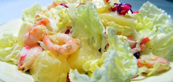 Пирог с омулем и луком