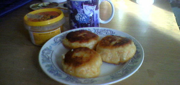 Сырники с сырой морковью