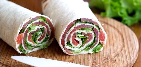 Роллы из лаваша с семгой