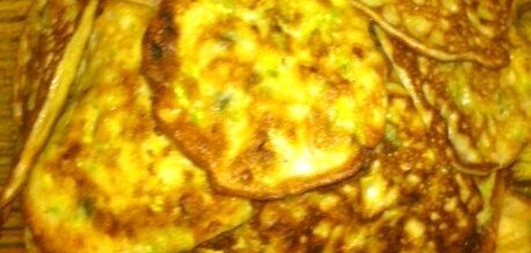 Кабачковые оладьи с молодым луком