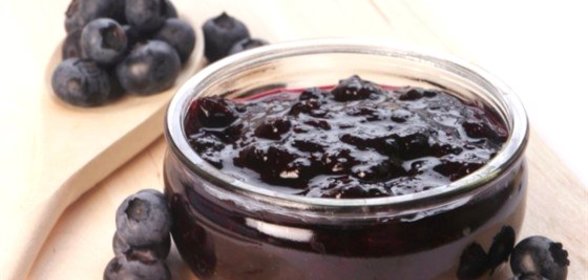 Черника с сахаром на зиму