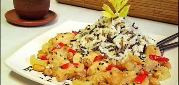 Цыплёнок с арахисом