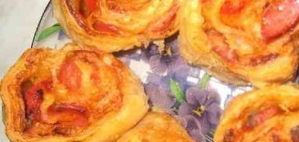 Сырники с клубничной подливкой