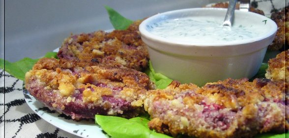 Свекольный мини-шницель в ореховой корочке