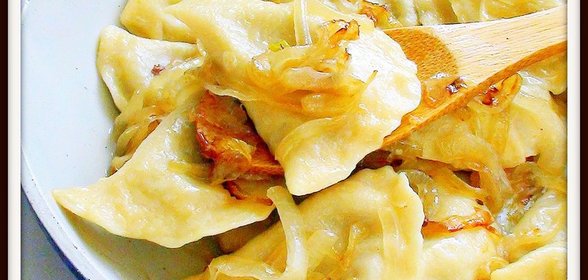 Вареники с картошкой и луковой поджаркой
