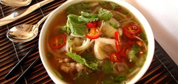 Вьетнамский суп «Фо» с курицей