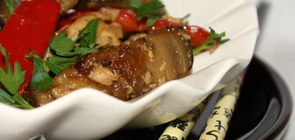 Баклажаны с курицей в пекинском стиле