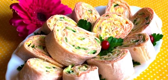 Икра мойвы с копченым лососем