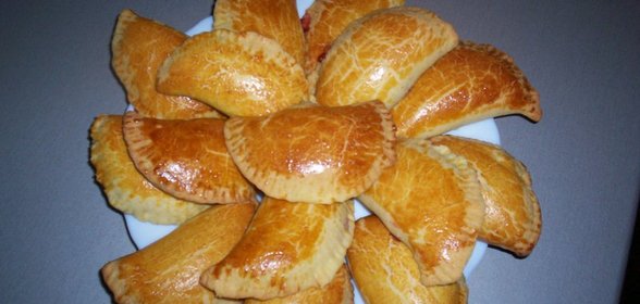 Булочки с малиновым вареньем