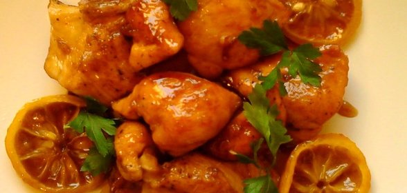 Лимонная курица под соусом