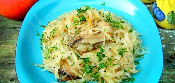Рагу из квашеной и свежей капусты