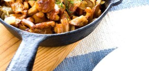 Жареные грибы в сливочном масле с шалотом