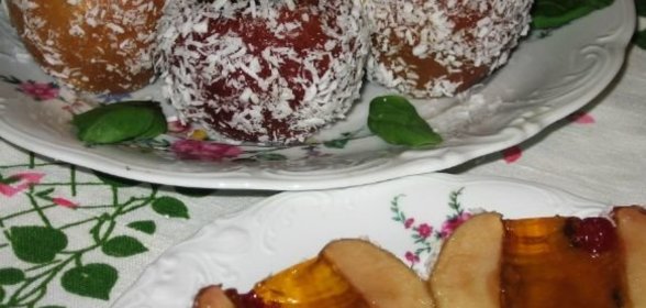 Капуста квашеная с брусникой