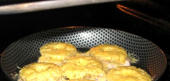 Запеченные кусочки свинины