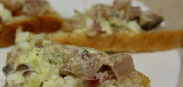 Бутерброды с рубленой сельдью