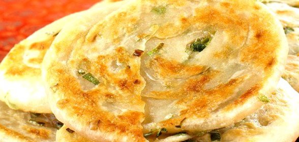 Луковые оладьи