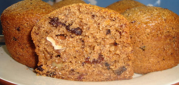 МАННЫЕ МАФФИНЫ С ВАРЕНЬЕМ И ОРЕХАМИ