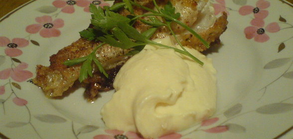 Морской окунь с соусом айоли