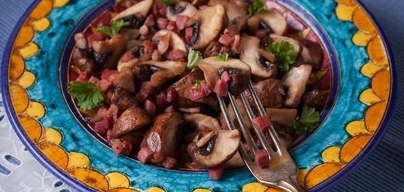 Грибы с ветчиной (почти от Феррана Адриа)