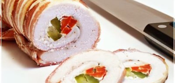 Куриный рулет в беконе