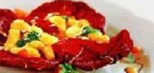 Клецки в соусе из сладкого перца