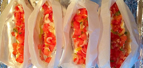 Семга с помидорами и сливочным сыром