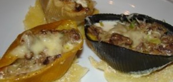 Конкильони фаршированные куриной печенью