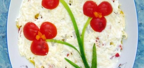 Салат слоеный курица грибы сыр