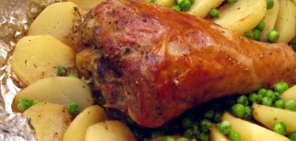 Индюшиная голень в горчичном маринаде