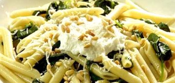 Паста с рикоттой и кедровыми орехами