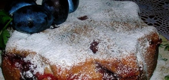Сливовый пирог на скорую руку