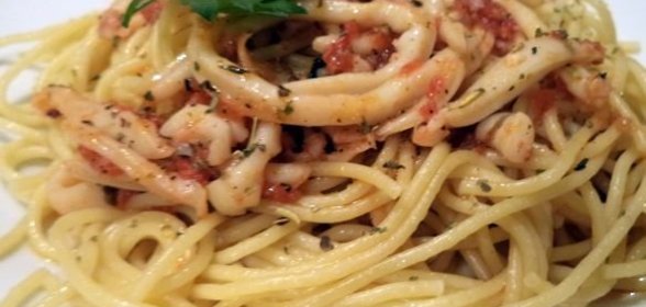 Морковь, хрен и яблоки консервированные
